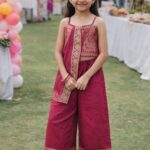 minie`s wondr two piece cord set made of kesapat cotton