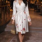 rannivat v neckline wrap silhouette