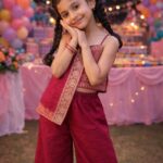 minie`s wondr two piece cord set made of kesapat cotton